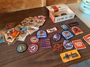 lot 381 image: Lot of (Over 30) Vintage HuntingGun Patches with Vintage El Producto Cigar Box