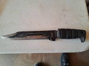lot 384 image: Frost Cutlery Hunting Knife
