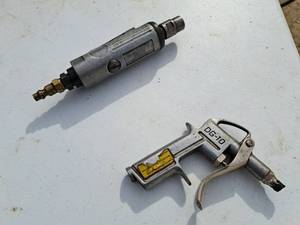 lot 344 image: Air Drill with Drill Chuck