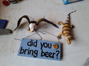 lot 407 image: Lot of (3) Home Dcor - Bald Eagle, Lizard, Corona Light Did You Bring Beer