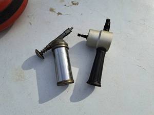 lot 350 image: Air Oil Can and Misc. Handle