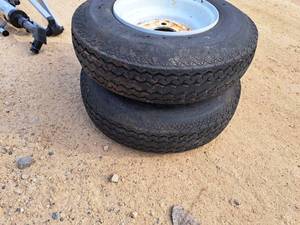 lot 430 image: Lot of (2) Deli Tire 4.80-8 Utility Tires w Rim