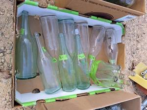 lot 435B image: Lot of (14) Vintage Bottles