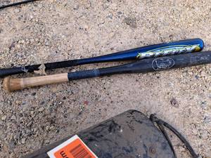 lot 446 image: Lot of (2) Baseball Bats