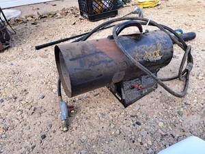 lot 445 image: Industrial Gas Construction Heater