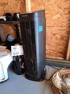 lot 464 image: Honeywell HFD320 Fan