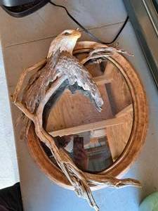 lot 465 image: Bald Eagle Sculpture Wall Mirror