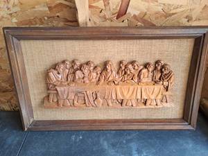 lot 473 image: The Last Supper Framed Carving
