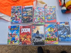 lot 483 image: Lot of (9) Nintendo Switch Game Cases (no game included)