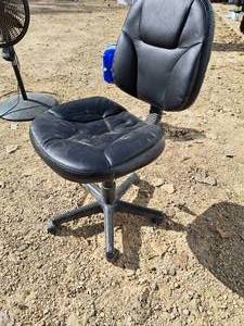 lot 492 image: Leather Rolling Office Chair