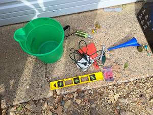 lot 502 image: Lot of (1 Bucket) Hand Tools - Level, Funnel, Wrenches, Snips, Misc. Tools