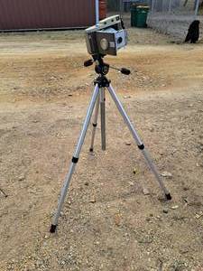 lot 506 image: Vintage Polaroid Land Camera with Tripod