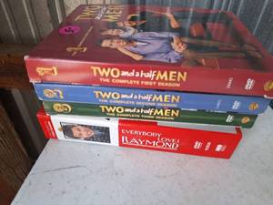 lot 518 image: Lot of (4) DVD TV Shows - Two and a half Men 1st2nd3rd Season, Everybody Loves Raymond First Season