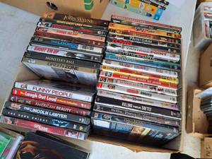 lot 524 image: Lot of (34) DVD Movies - John Wayne, Vantage Point, As Good As It Gets, and many more