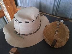 lot 549 image: Vintage Flask and Hat