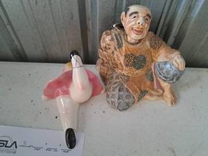lot 544 image: Lot of (2) Table Statues