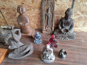 lot 578 image: Lot of (8) Buddha Table Statues