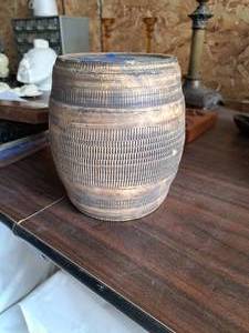 lot 580 image: Vintage Whiskey Barrel Ceramic Table Dcor