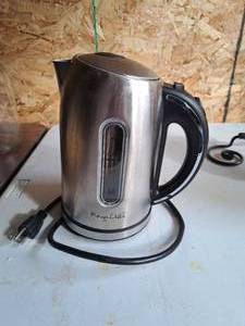 lot 586 image: Mega Chef MGKTL-1739 Water Kettle