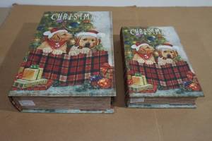 lot 89 image: Christmas Book Box Dcor