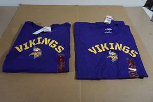lot 126 image: NEW Minnesota Vikings T-Shirts - XL