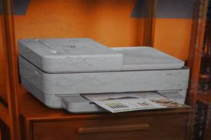 lot 28 image: HP Envy 6455e Wireless All in One Printer