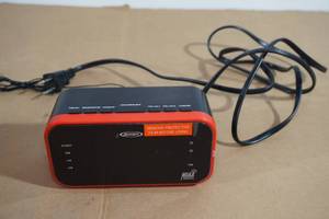 lot 108 image: AMFM Weather Band Clock Radio
