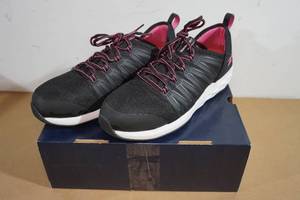 lot 194 image: Puma Soft Ride Sneakers - Womens 7.5