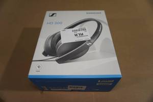 lot 213 image: Sennheiser HD 300 Wired Stereo Headphones