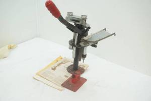 lot 534 image: MEC 700 Versamec Shotshell Reloader