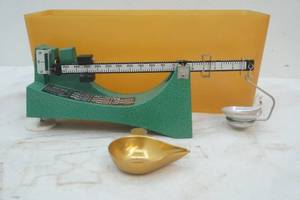 lot 538 image: RCBS 5-0-5 Scale