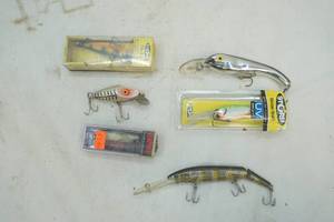 lot 544 image: Fishing Lures