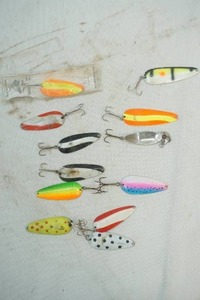 lot 546 image: Fishing Spoon Lures