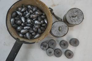 lot 564 image: Lead Weights