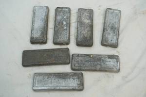 lot 567 image: Lead Bars