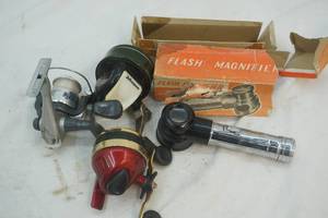 lot 568 image: Fishing Reels & Flash Magnifier
