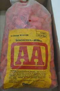 lot 585 image: 12 Gauge AA Wads