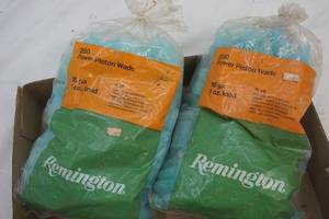 lot 596 image: 16 gauge Reloading Wads