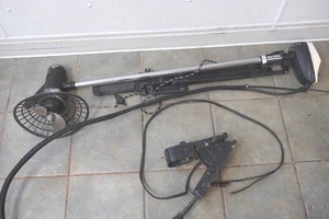 lot 12 image: Mini Kota 565 Electric Trolling Motor with Mounts & Throttle Control Pedal
