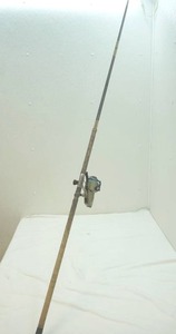 lot 32 image: Berkley Castamatic 1 on vintage cord wrapped 8 Rod