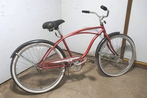 lot 62 image: Good Vibrations Deluxe Leisure Bike