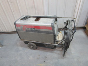 lot 19 image: L&A Hot Water Pressure Washer