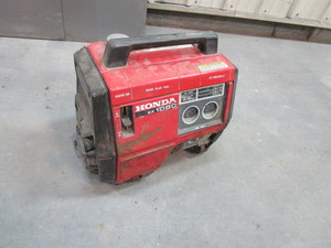 lot 1 image: Honda EX1000 Generator