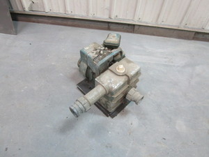 lot 4 image: Water Pump