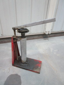 lot 36 image: Wheel Bearing Grease Pump