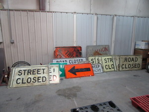 lot 38 image: (20) Street Signs (see pics)