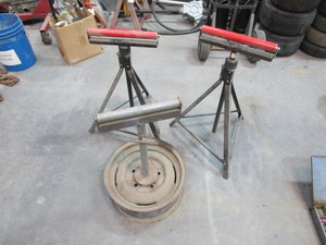 lot 60 image: Material Rollers