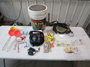 lot 97 image: Ice Fishing Items (see pics)