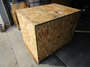 lot 106-D image: Wood Motor Crate