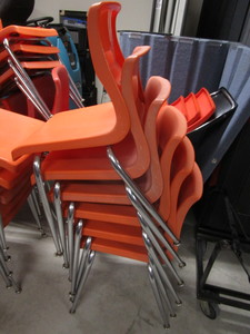 (33) Classroom Chairs